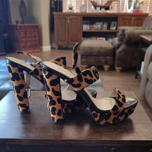 Qupid Brown and Black Heels Elegant Design